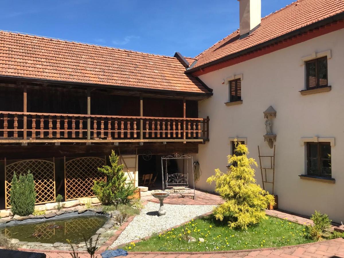 Zamecek Zdiky - Knizeci Apartman Bujanov Exterior photo